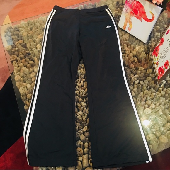 Adidas - Women’s climacool track suit. - Picture 5 of 8